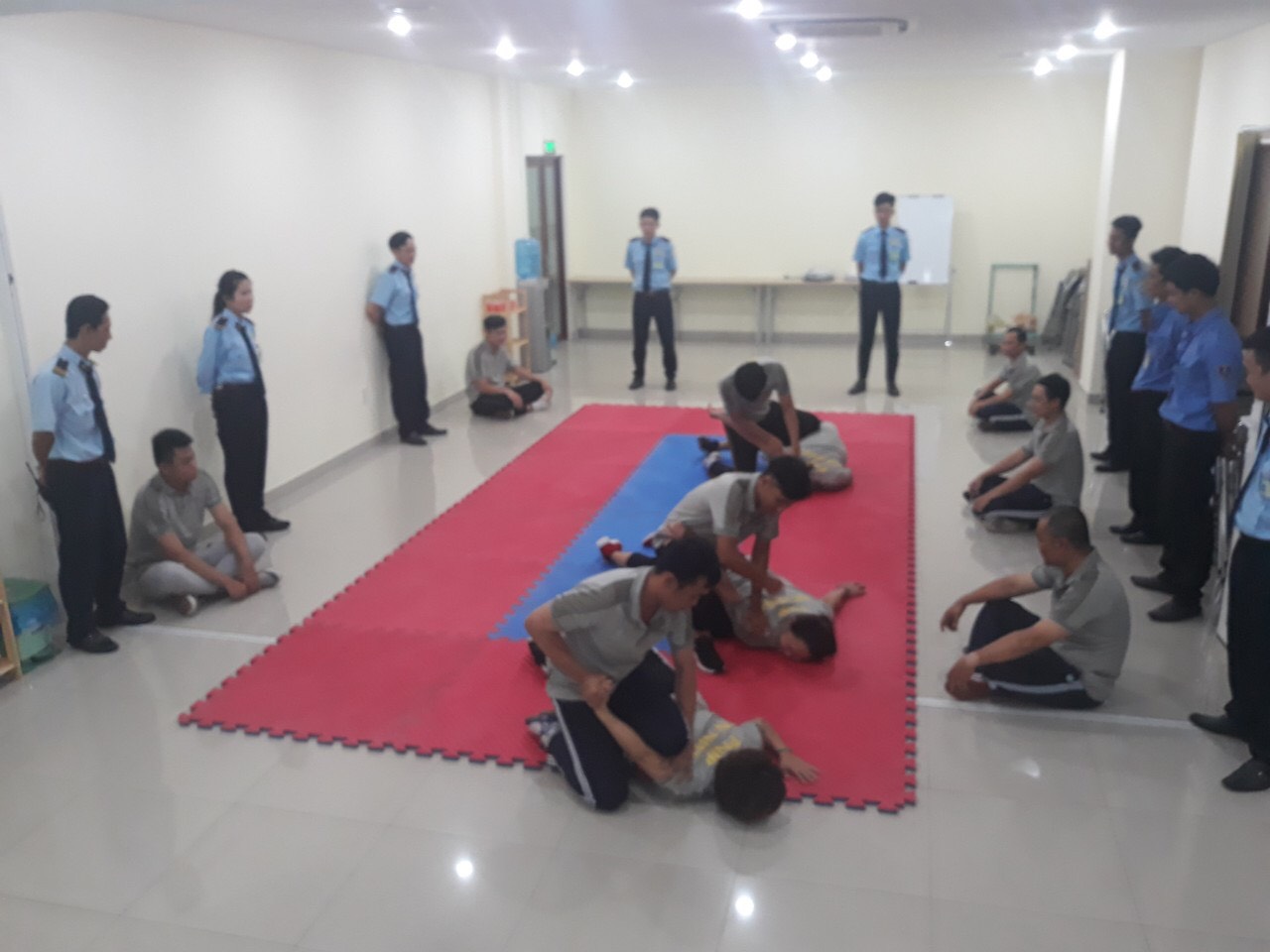 Dịch Vụ Vệ Sĩ